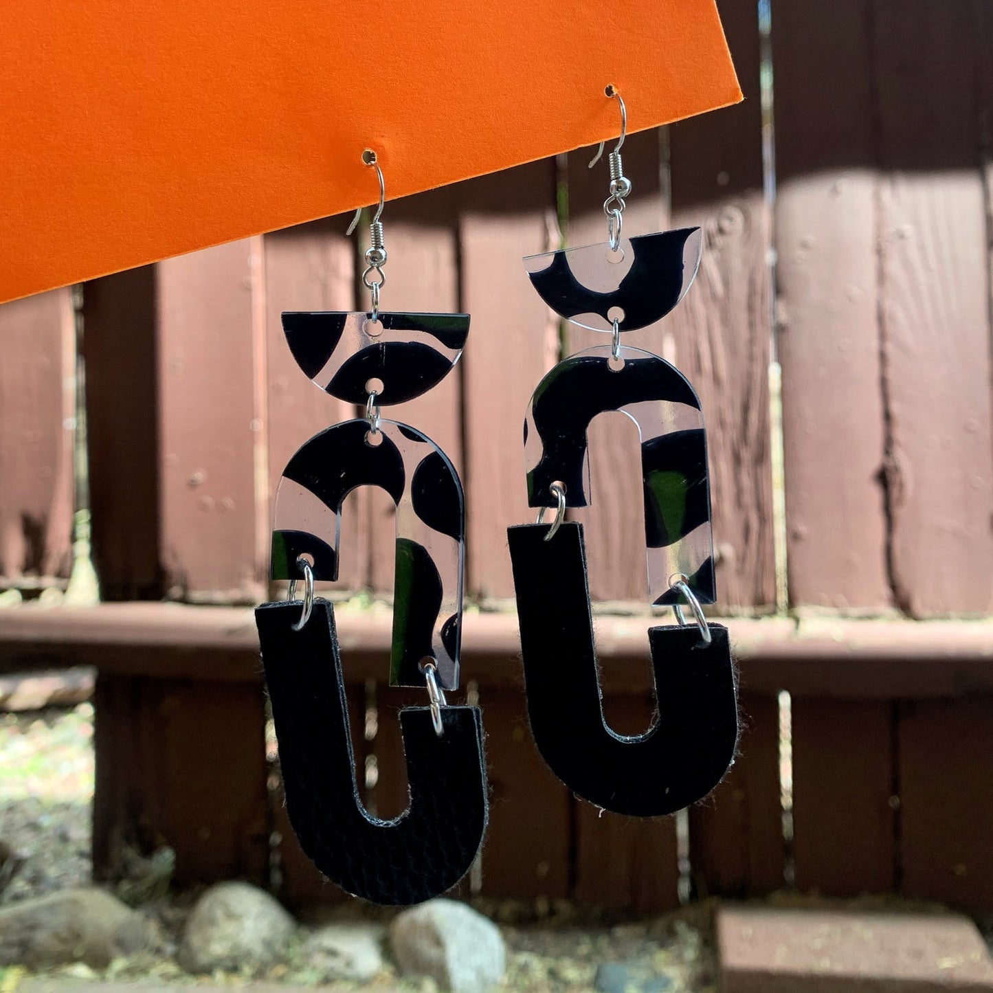 Duo Dark Arch Earrings