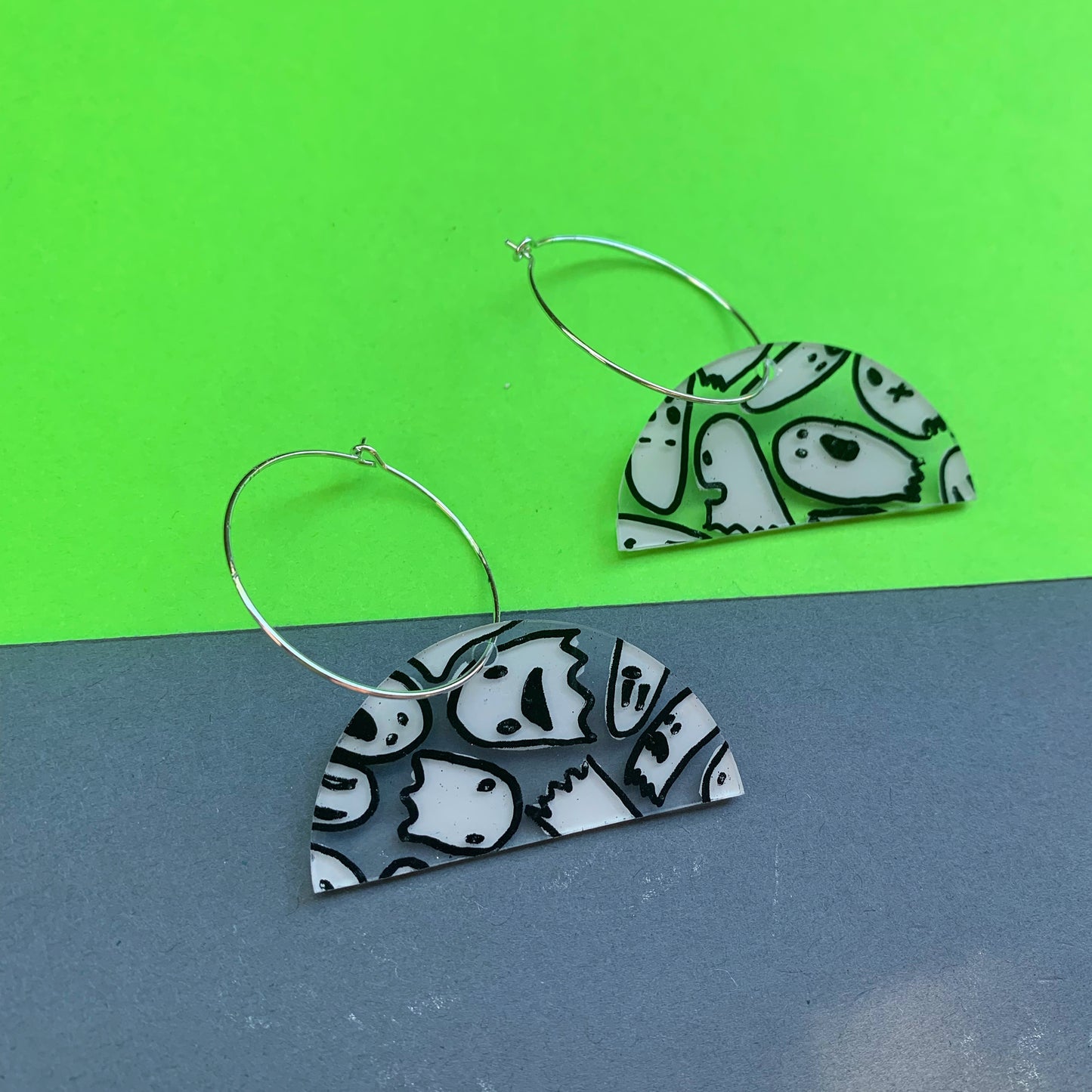 Arch Ghosts Halloween Earrings