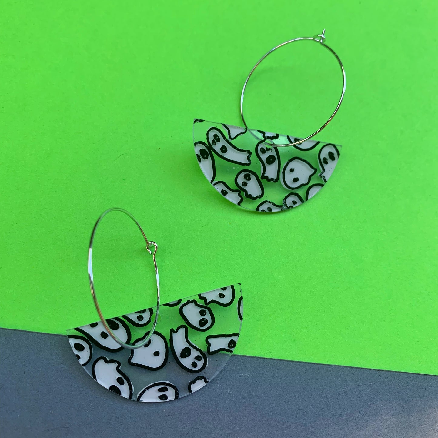 Smiley Ghosts Halloween Earrings